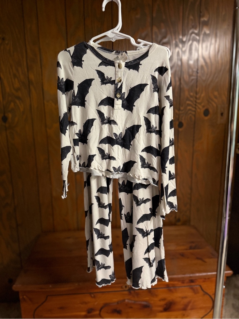 kate quinn Cream and Black Bat-Print Jade Set